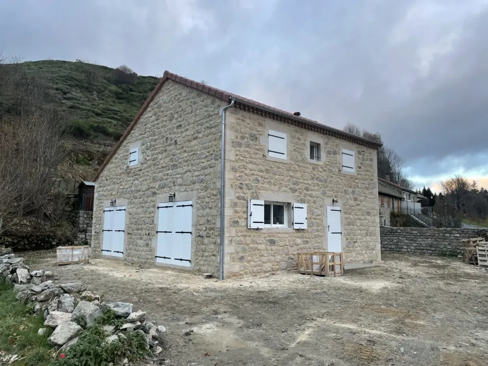 Rénovation près de Coucouron